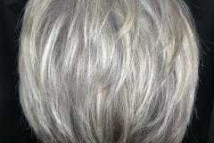20-nape-length-feathered-hairstyle-for-gray-hair