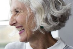 2018's Best Haircuts for Older Women Over 50 to 60